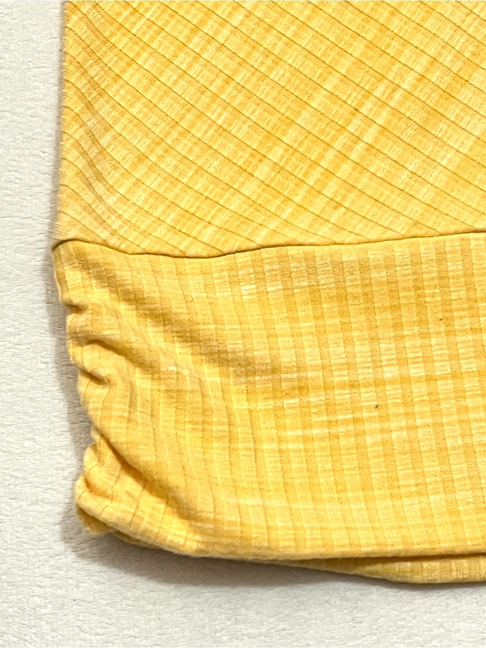 Apt. 9 Women’s Yellow Tie-Sleeve Quarter Sleeve Top Textured & Ruched Sides Lg - Picture 6 of 16